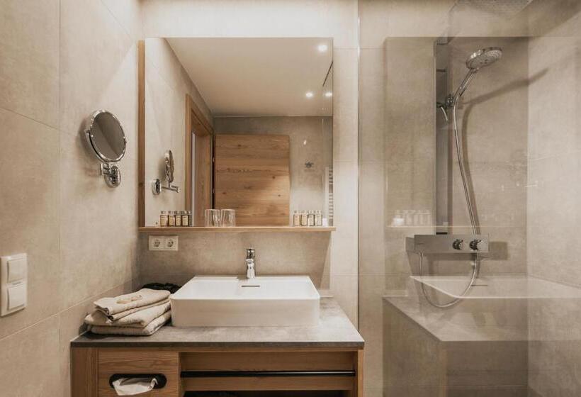 デラックスルーム, Firstpeak Zauchensee