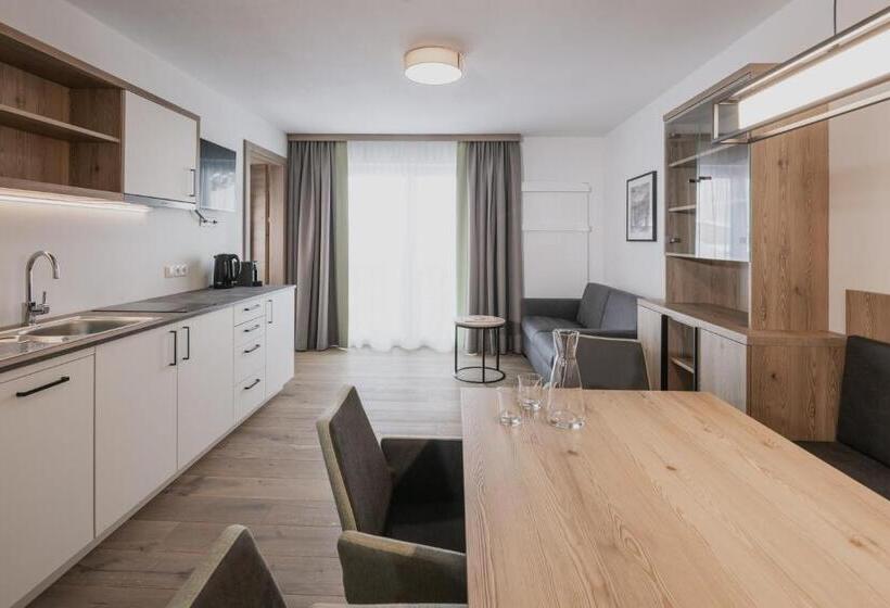 スイート, Firstpeak Zauchensee