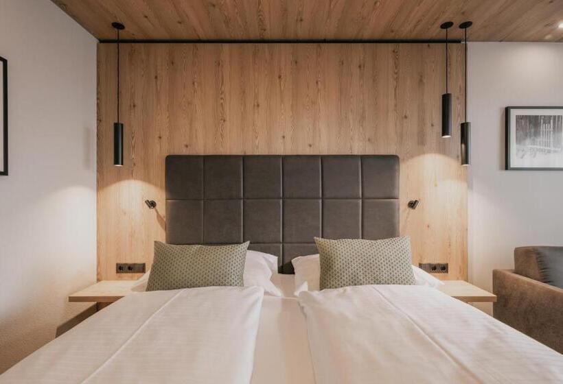 ファミリールーム, Firstpeak Zauchensee