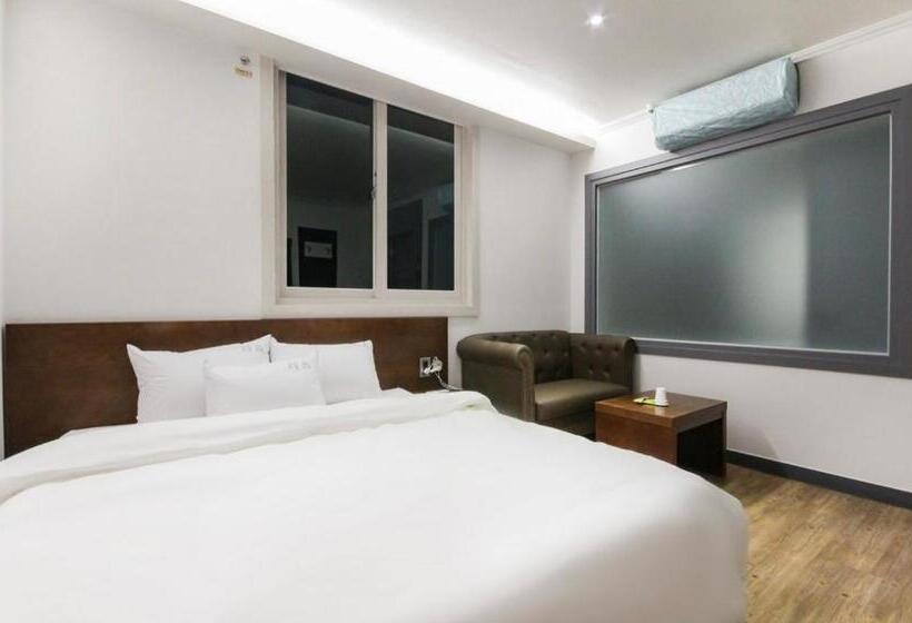 Номер Стандарт, Jinju Hotel Daom