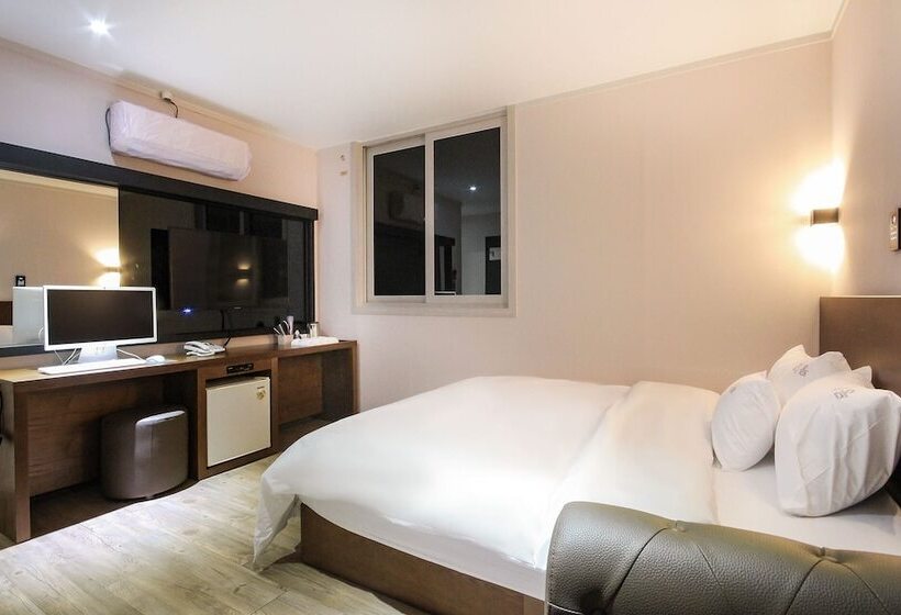 Номер Стандарт, Jinju Hotel Daom