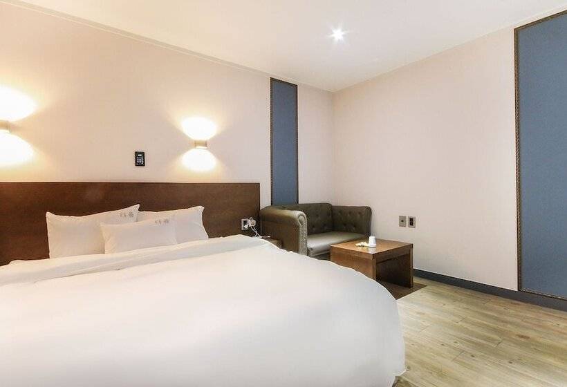 Номер Стандарт, Jinju Hotel Daom