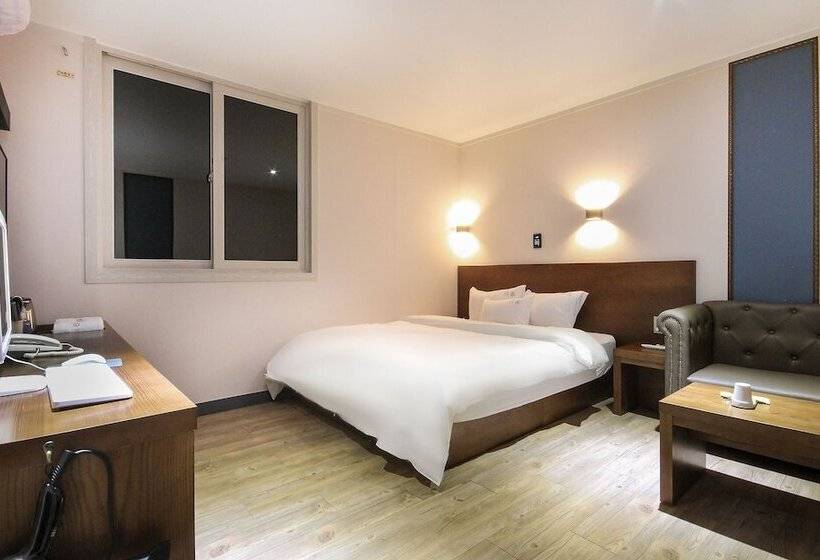 Номер Стандарт, Jinju Hotel Daom
