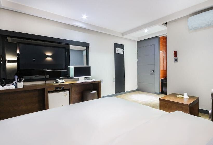 Номер Стандарт, Jinju Hotel Daom