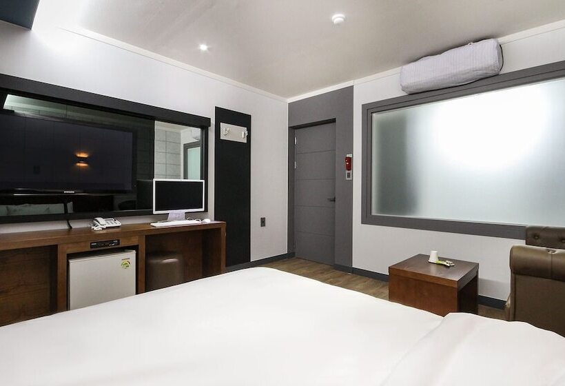 Номер Стандарт, Jinju Hotel Daom