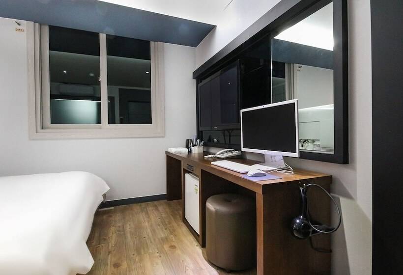 Номер Стандарт, Jinju Hotel Daom