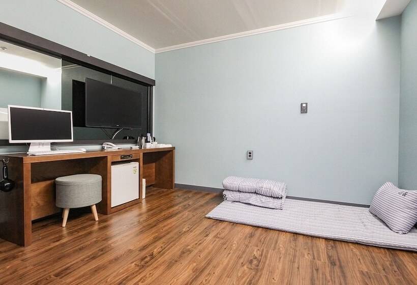 Номер Стандарт, Jinju Hotel Daom