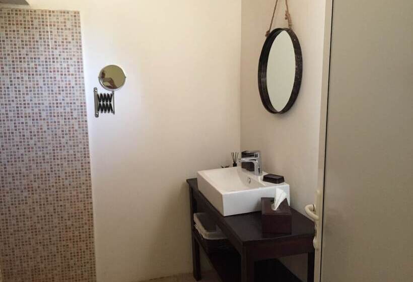 اتاق استاندارد, Nino Ranch Lodge