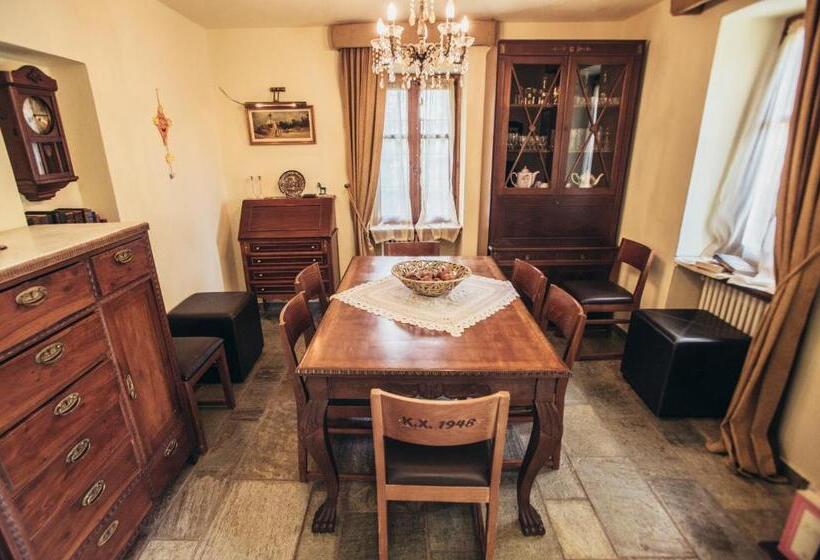 בית, חדר שינה 1, Ellis Full Guest House