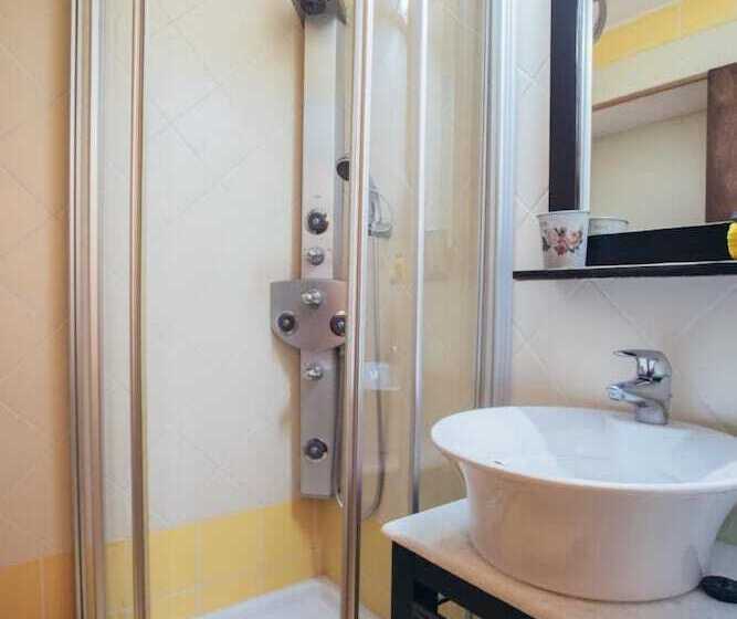 בית, חדר שינה 1, Ellis Full Guest House