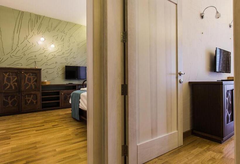 سوییت خانوادگی, Murella Living