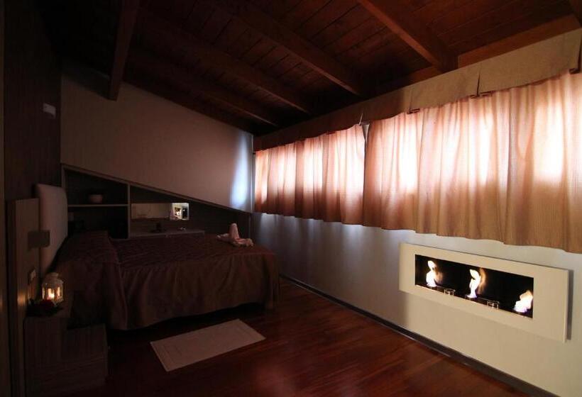 스위트 킹사이즈 침대, Halanus Hotel And Resort