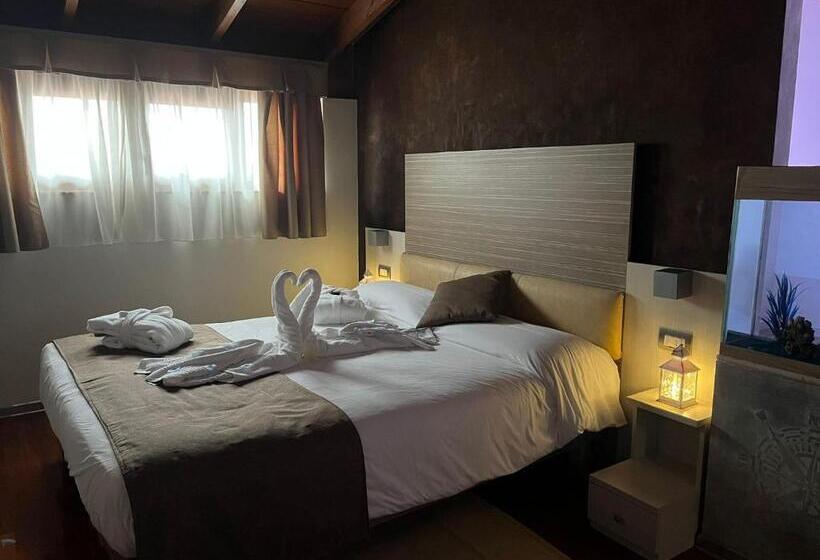 جناح مزود بجاكوزى, Halanus Hotel And Resort