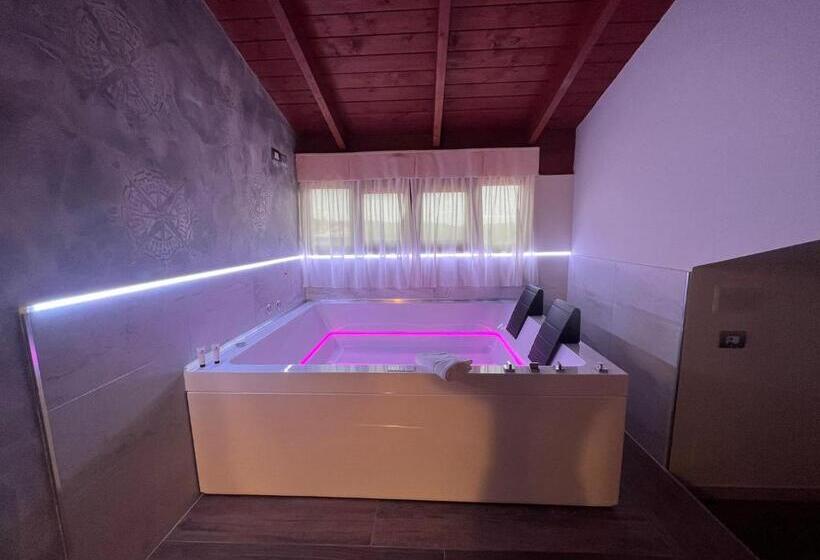 جناح مزود بجاكوزى, Halanus Hotel And Resort