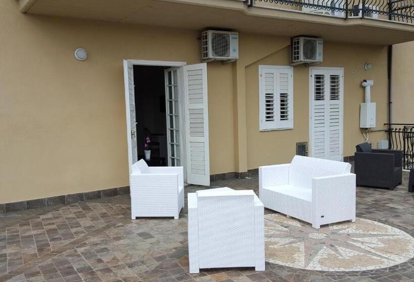 Номер Economy, Ascot