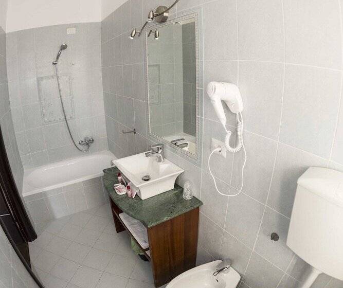 Трехместный Номер Комфорт, Ascot