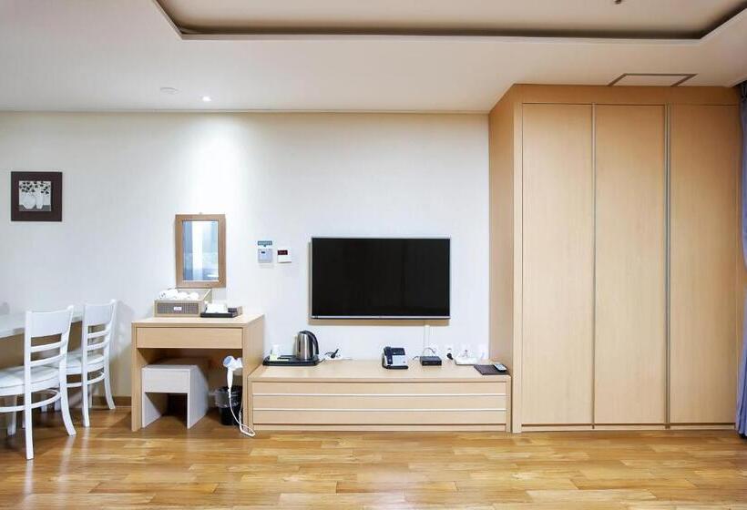 غرفة ديلوكس عائلية, Dome Hotel Geoje