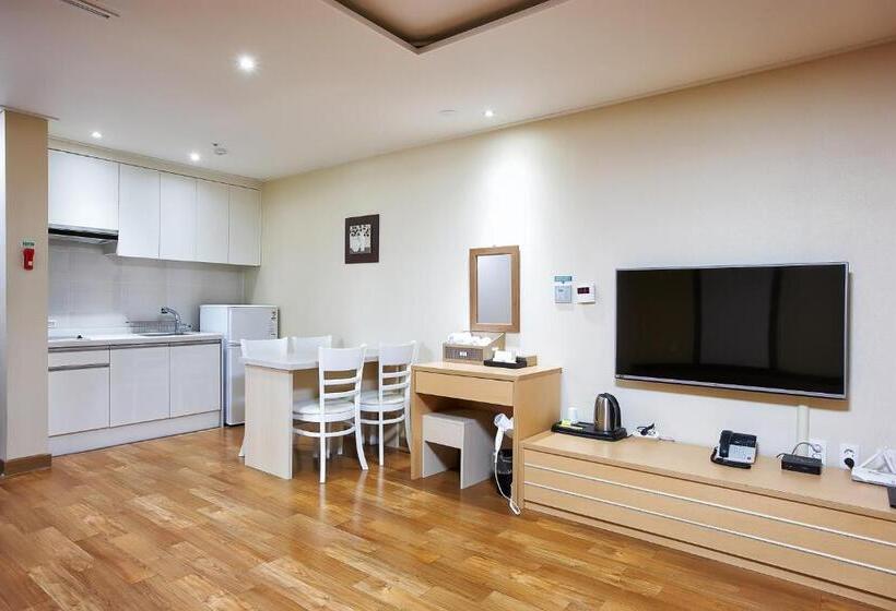 غرفة ديلوكس عائلية, Dome Hotel Geoje