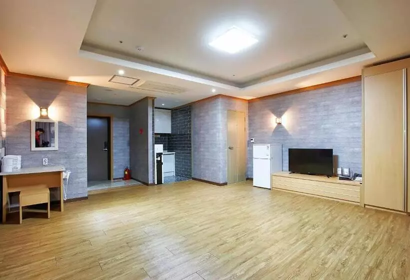سوییت خانوادگی, Dome Hotel Geoje