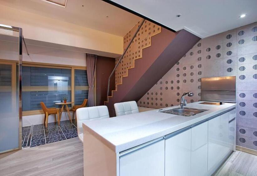 غرفة ديلوكس ثلاثية مطلة على البحر, Dome Hotel Geoje