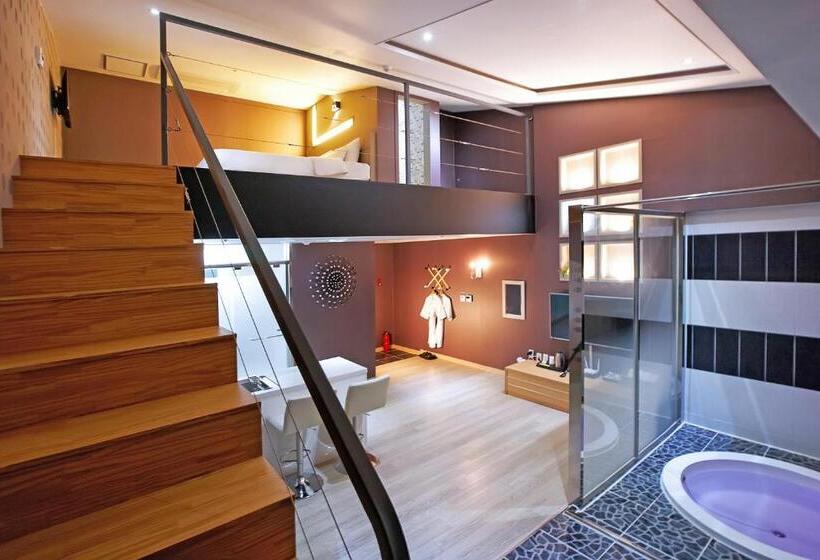 غرفة ديلوكس ثلاثية مطلة على البحر, Dome Hotel Geoje