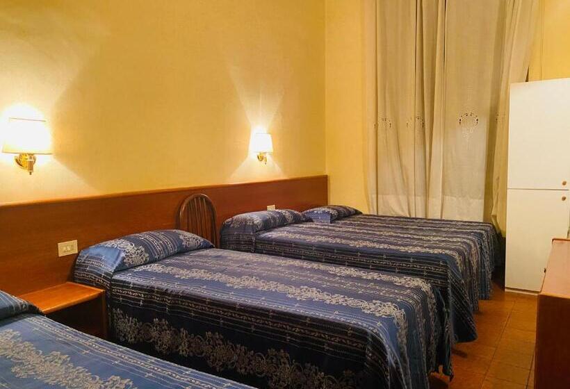 اتاق استاندارد چهار تخته, Ferrari