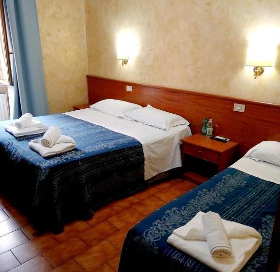 اتاق استاندارد چهار تخته, Ferrari