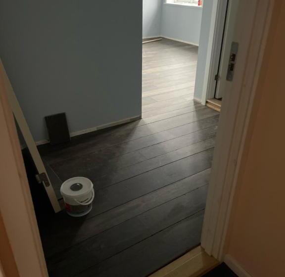 غرفة قياسية مطلّة علي البحر, Kysten