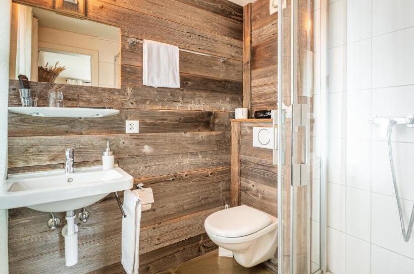 スタンダードルーム, Kaiserstuhl