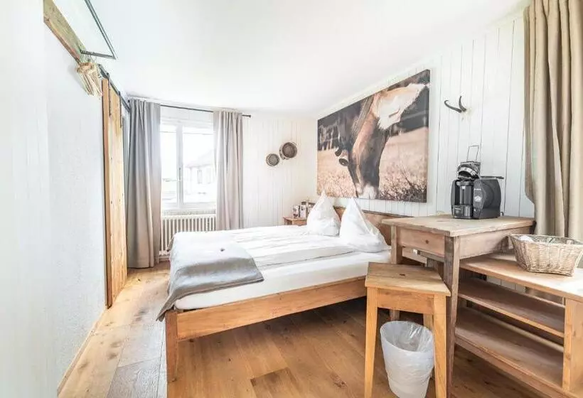 Habitació Triple Estàndard, Kaiserstuhl