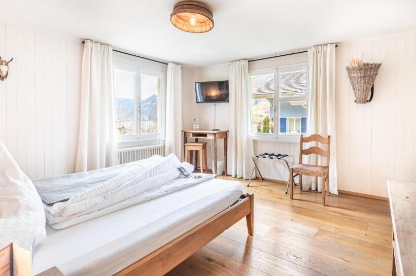 Номер Стандарт Вид на Озеро, Kaiserstuhl