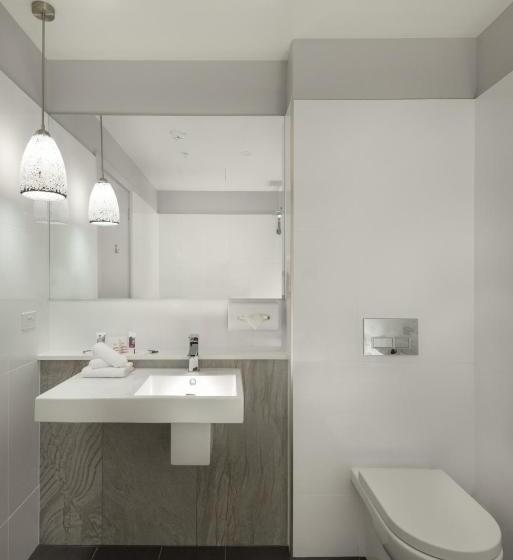 디럭스 룸 킹사이즈 침대, Mercure Warragul