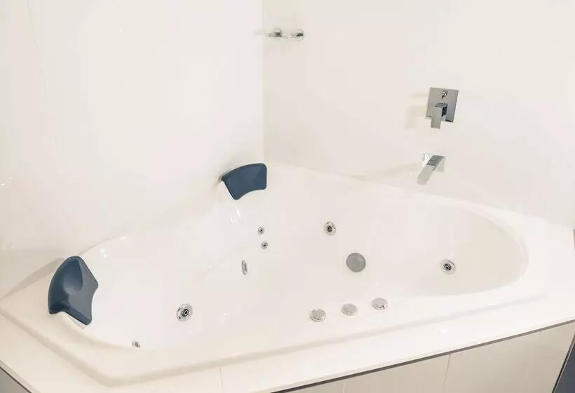 プレミアムスイート, Mercure Warragul