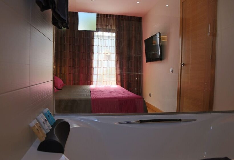 סוויטה, R2 Romantic Fantasia Suites  Adults Only