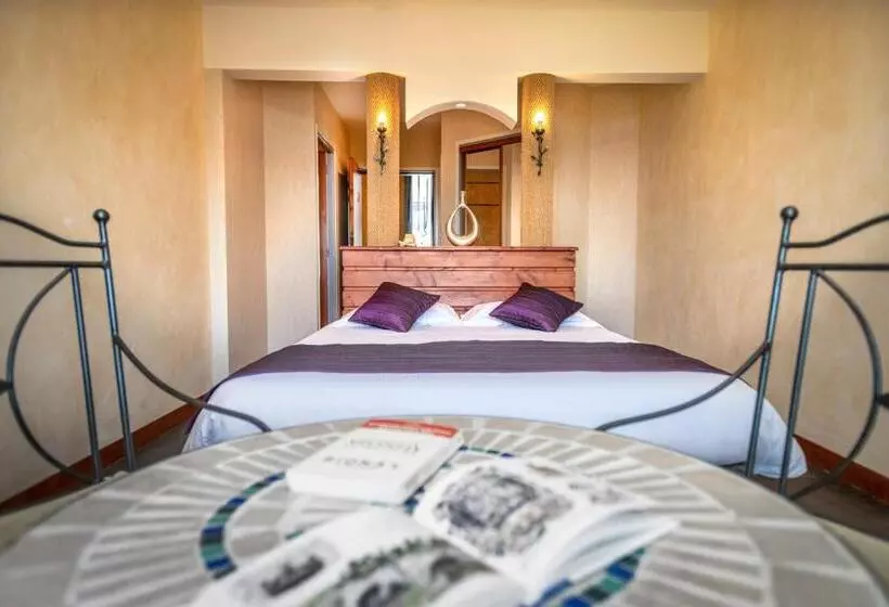 Superior Room, Logis Hôtel Restaurant Gilles Moreau Laguiole