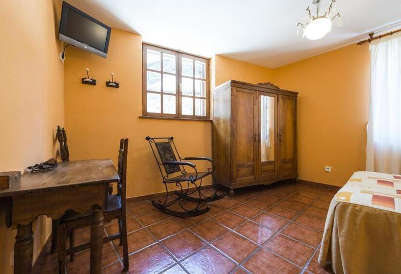 חדר סטנדרט לארבעה, Rural Valle De Ancares