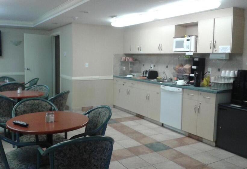 غرفة قياسية, Stampeder Inn