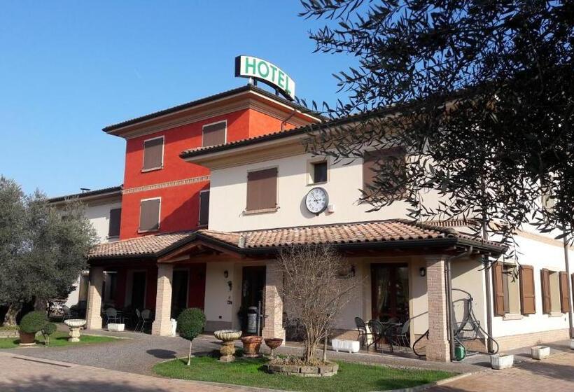 经济房, Tre Torri