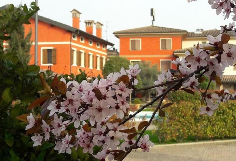 经济房, Tre Torri