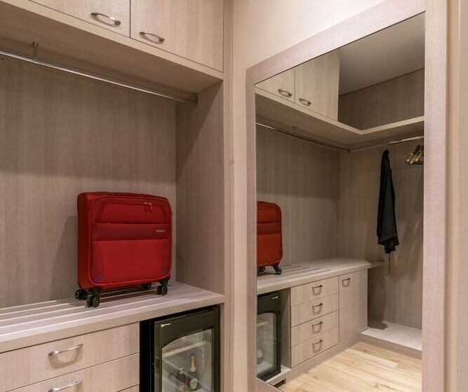 标准间, Tre Torri