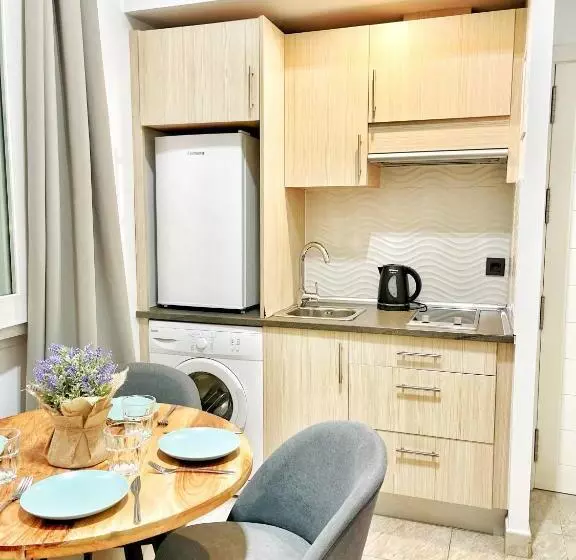 سوییت لوکس, Tennessee Urban Suites
