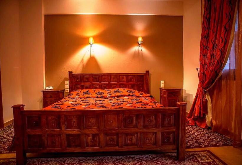Номер Стандарт Вид на Сад, Andromeda Hotel Limni Plastira