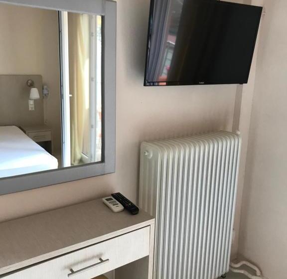 غرفة عائلية مطلّة علي البحر, Eleni Kandilari Rooms