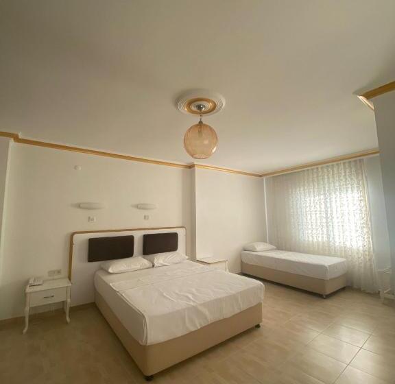 غرفة قياسية ثلاثية, Jasmin Blue Otel