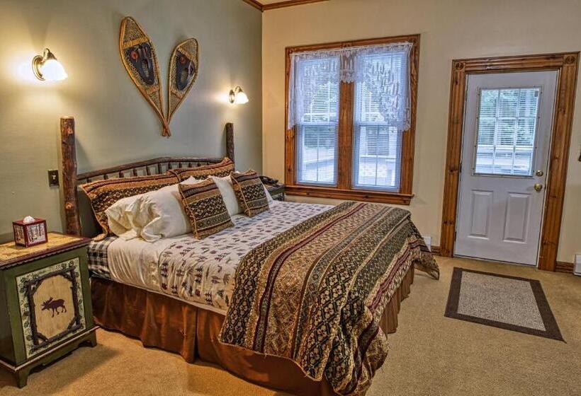 스탠다드 스튜디오, Rockwell Falls Inn And Wine Bar