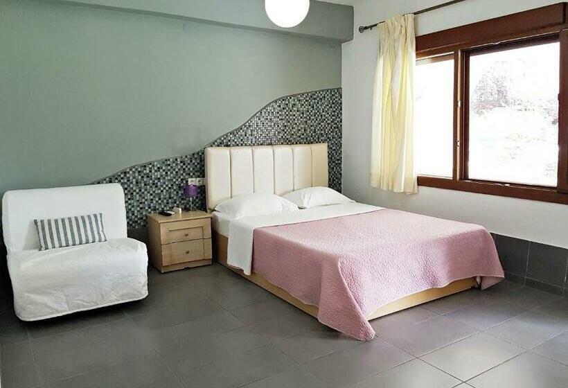 חדר משפחתי, Efrosini Hotel Apartments & Studios