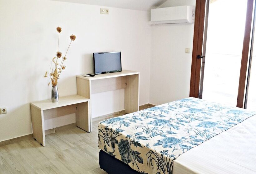 استودیوی سوپریور, Efrosini Hotel Apartments & Studios