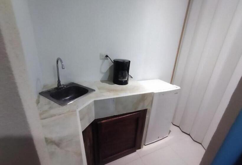 غرفة قياسية رباعية, Hospedaje La Galerie