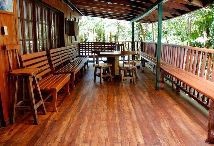 Хижина, Los Quetzales Ecolodge & Spa