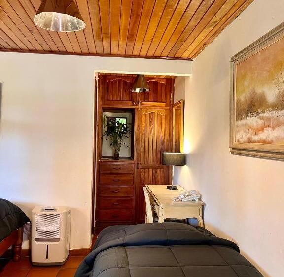 园景标准四人间, Los Quetzales Ecolodge & Spa